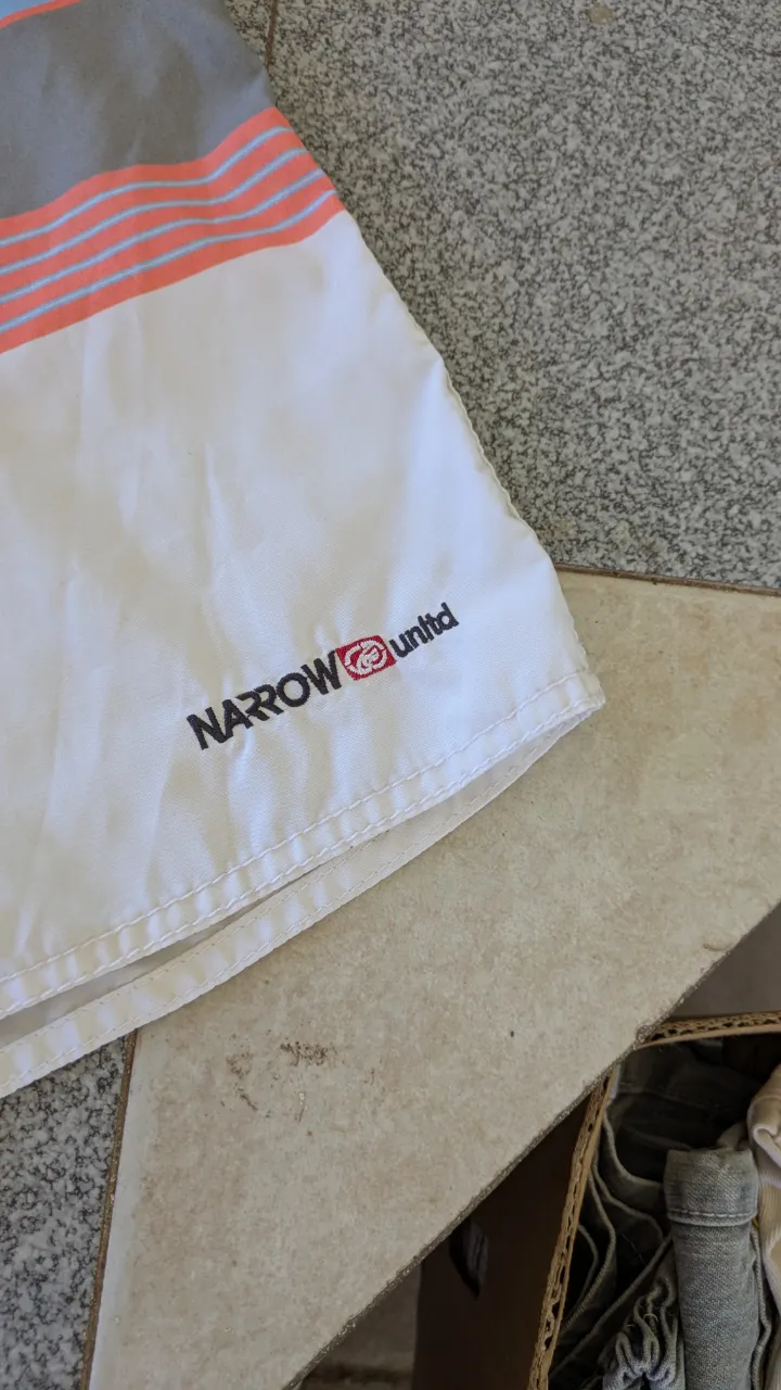 Short Narrow - imagen 2