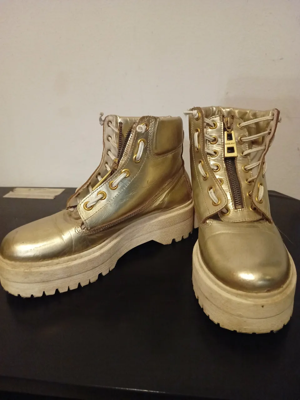 Borcegos Sarkany - imagen 1