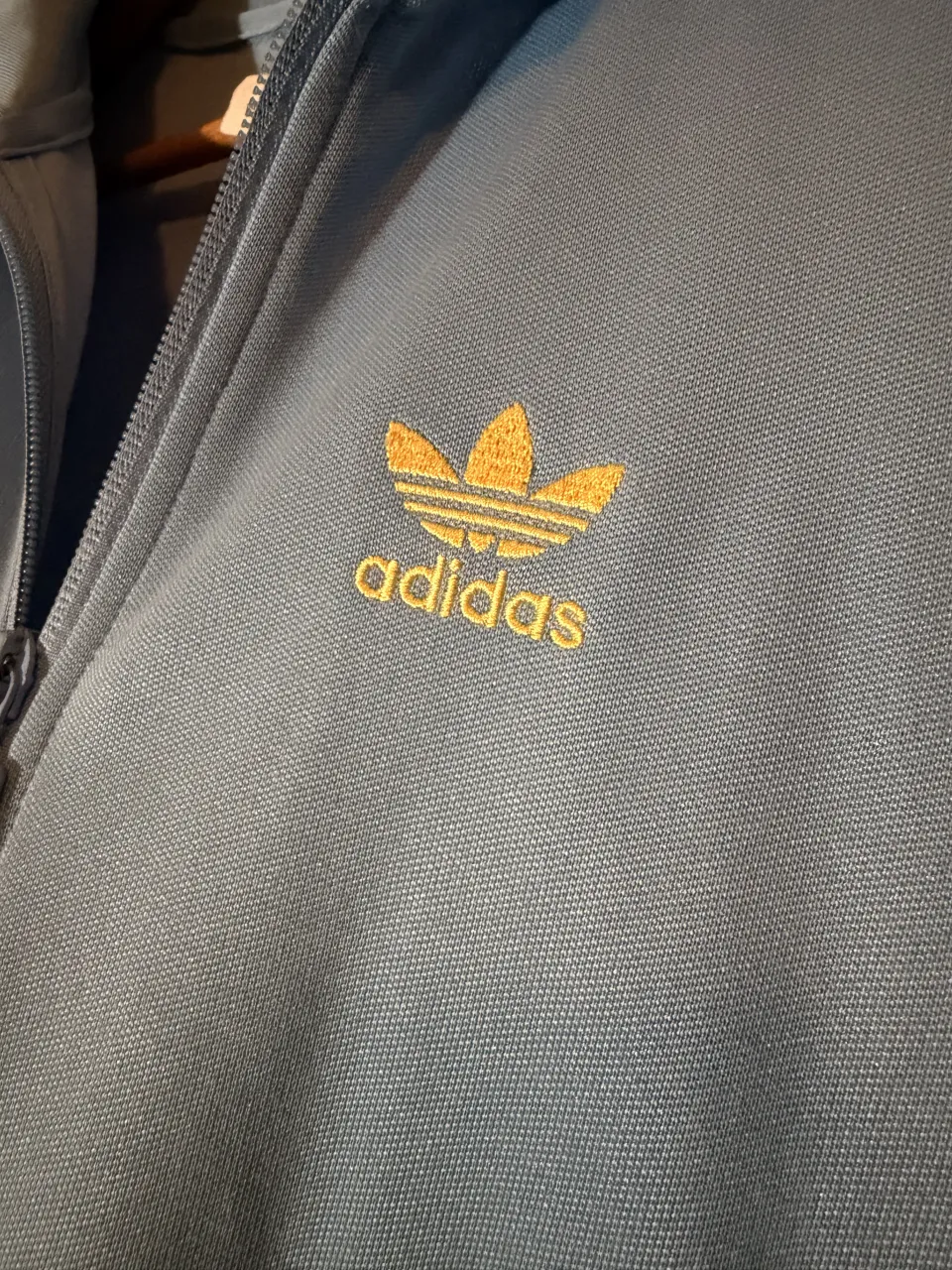 Buzo adidas - imagen 3