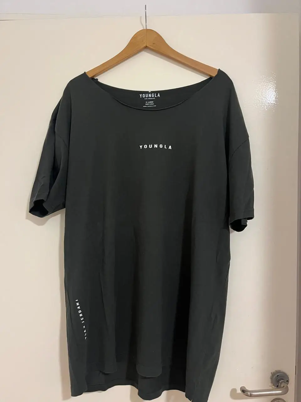 Remera YoungLA - Vista 2
