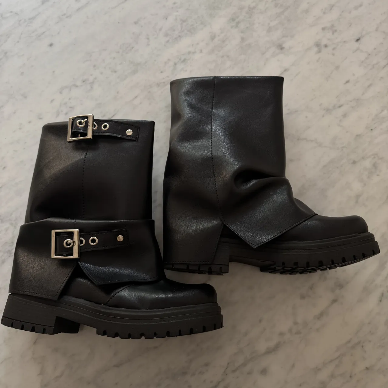 Botas Sin marca conocida - imagen 1