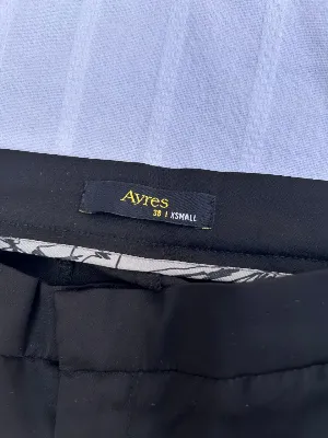 Ayres