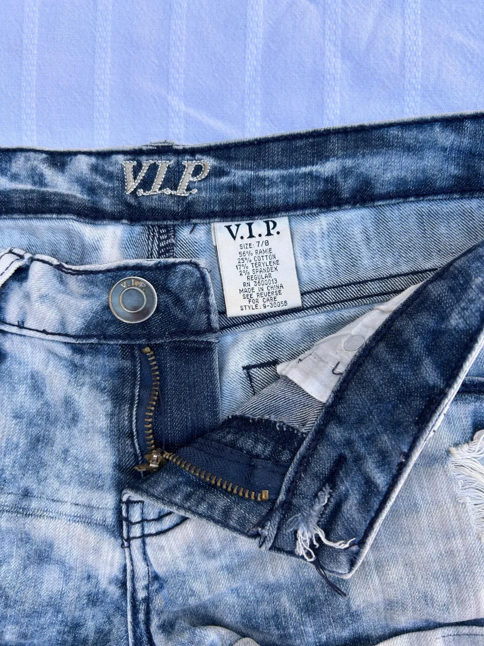 Short V.i.p. - imagen 3