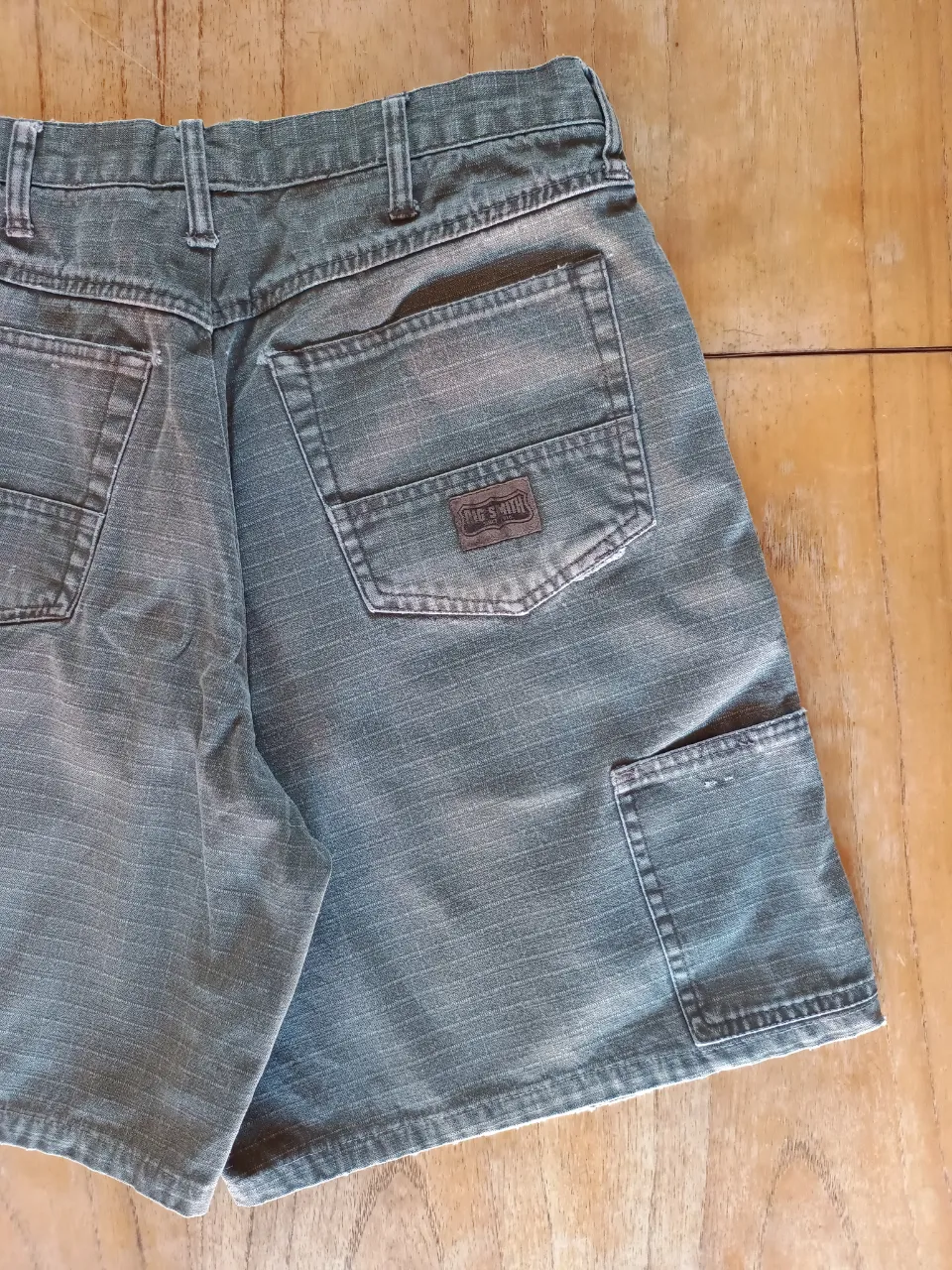 Bermuda Big smith - Vista 8