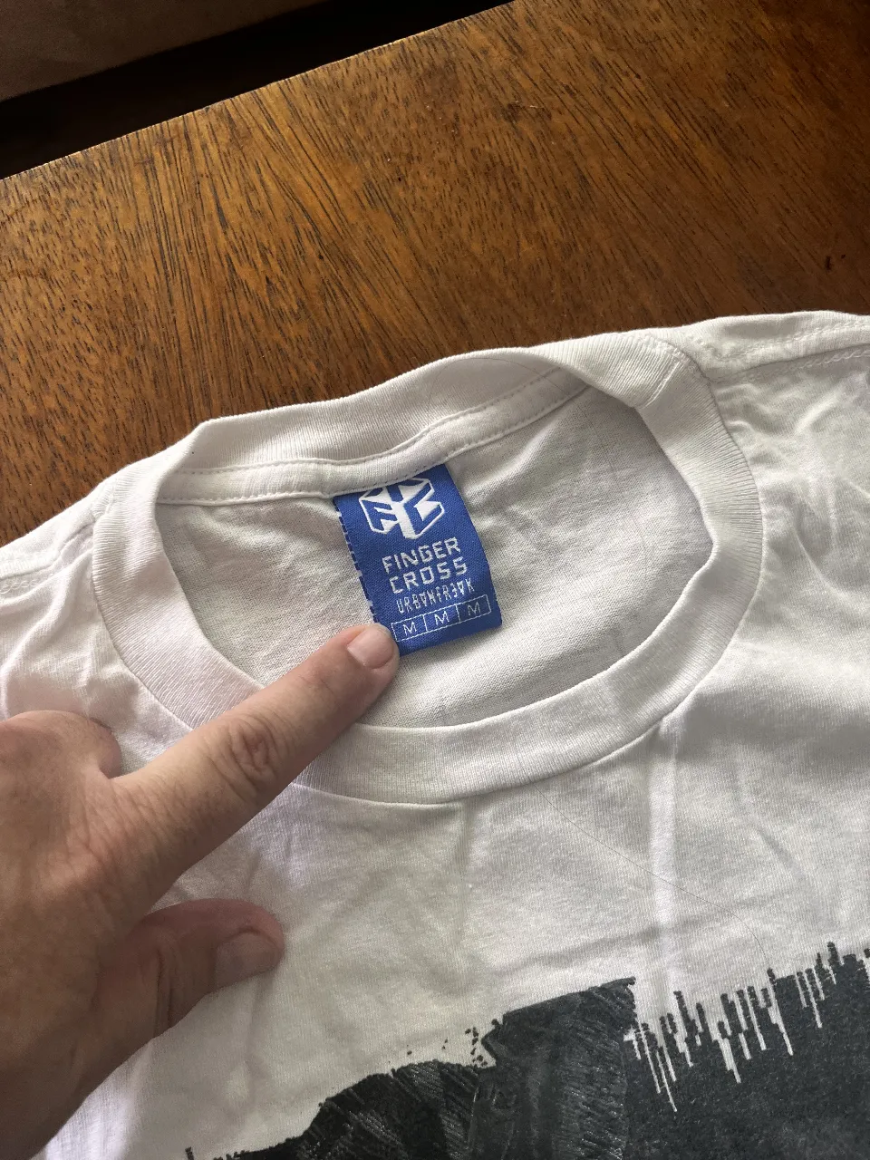 Remera Finger cross - imagen 2