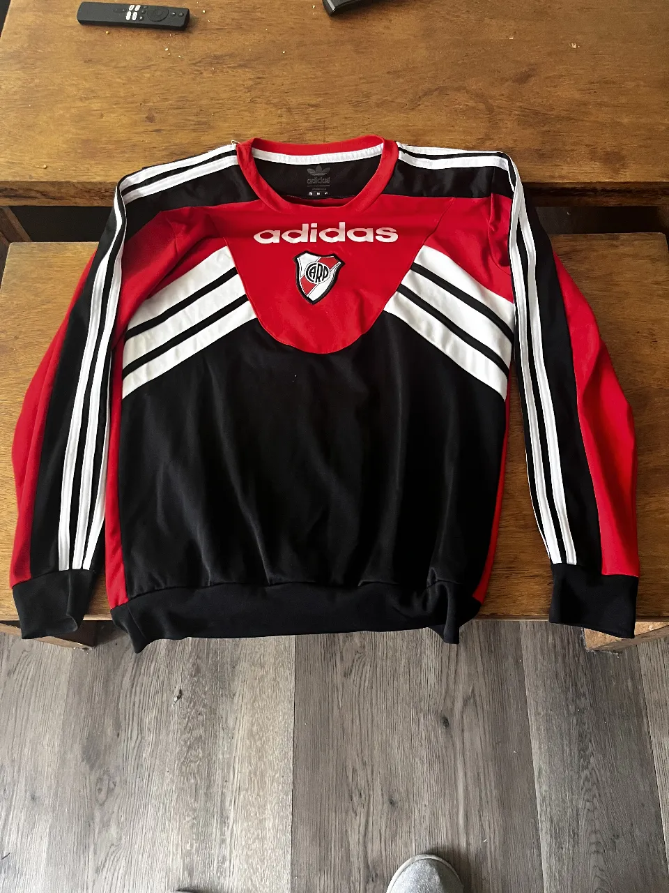 Buzo adidas - imagen 1