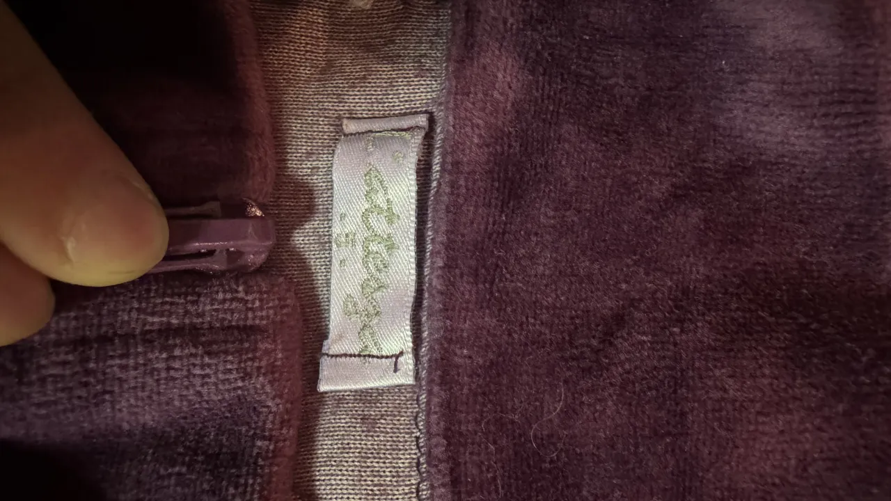 Campera A ≠ - imagen 5