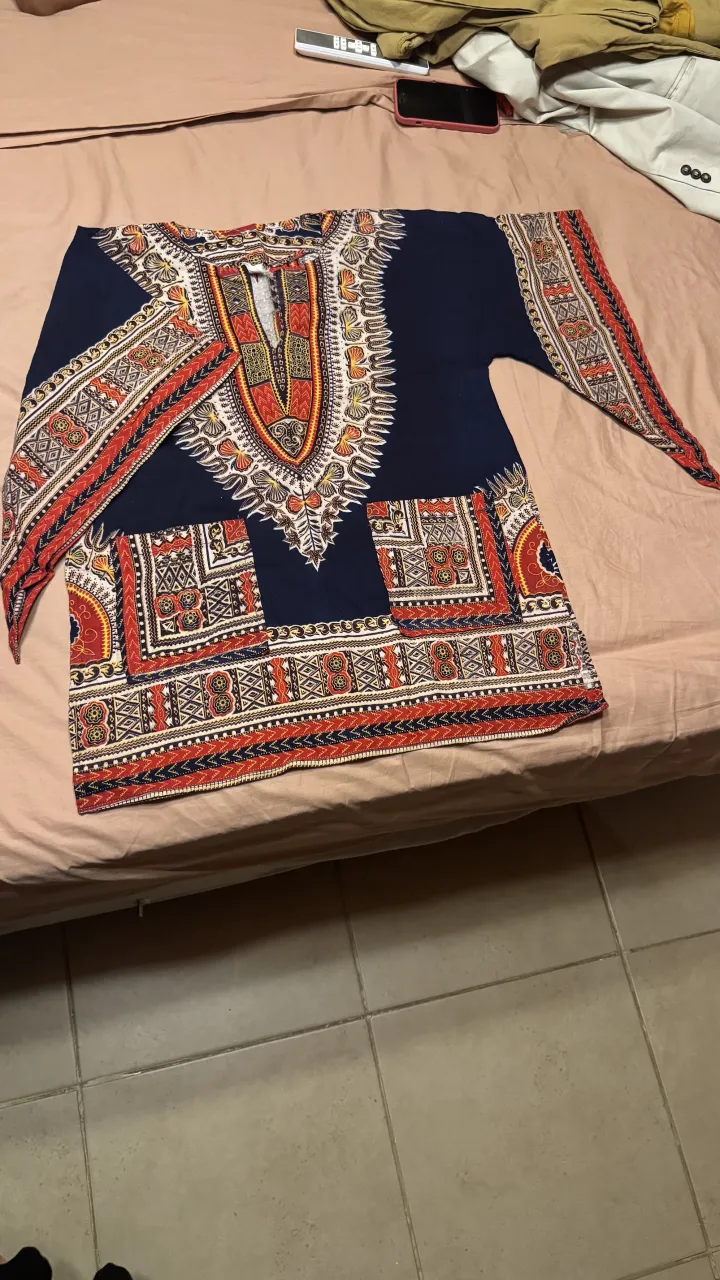 Remera A ≠ - imagen 1