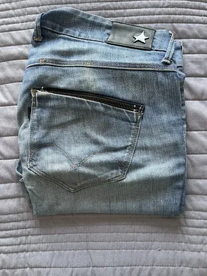 Levi's