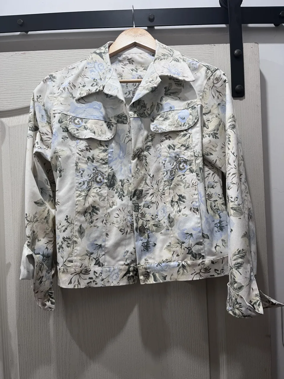 Campera A ≠ - imagen 1