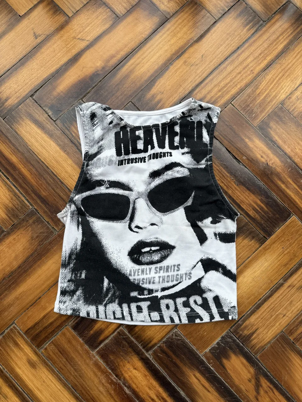Musculosa A ≠ - imagen 1