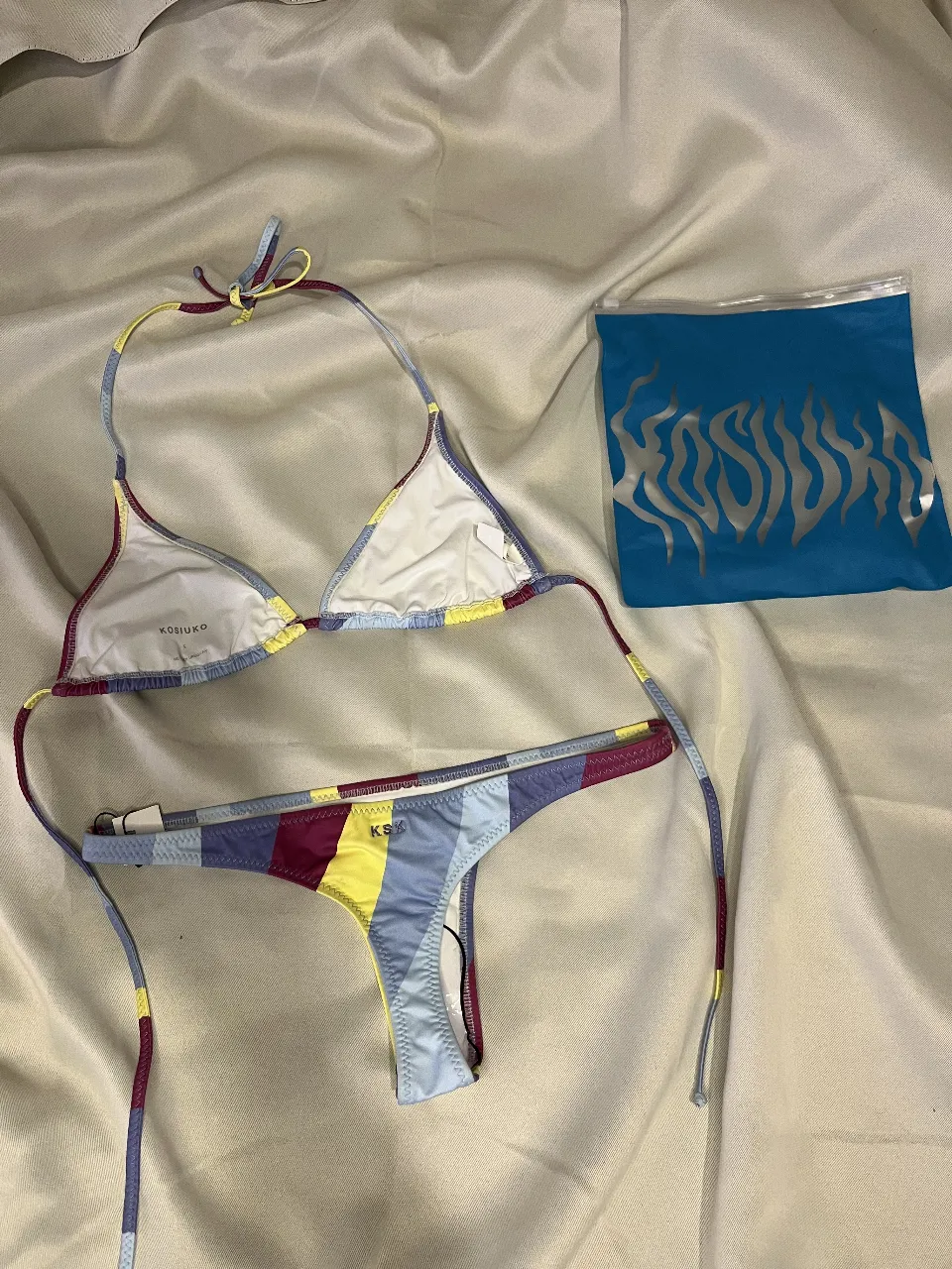 Bikini Kosiuko - imagen 2
