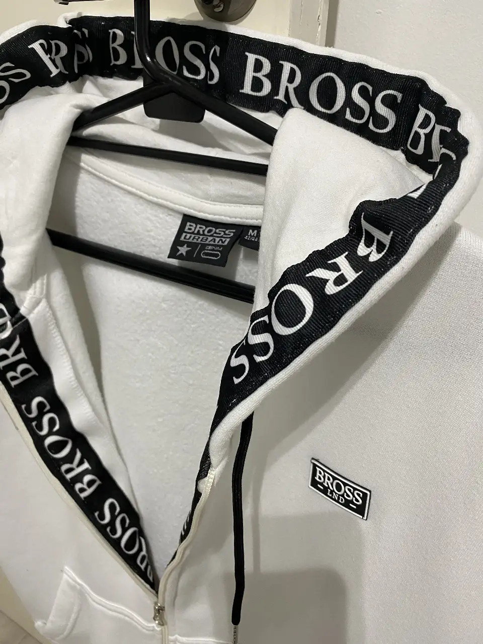 Buzo Bross - imagen 2