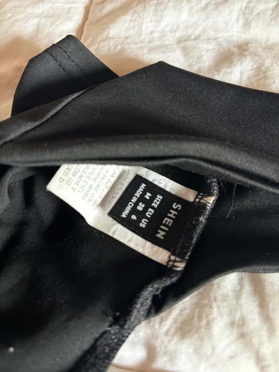 Remera Shein - Vista 2