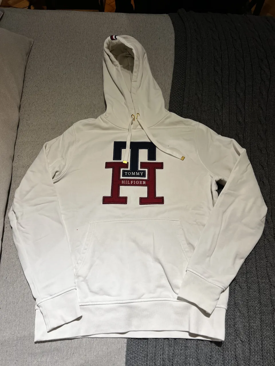 Buzo Tommy Hilfiger - imagen 1