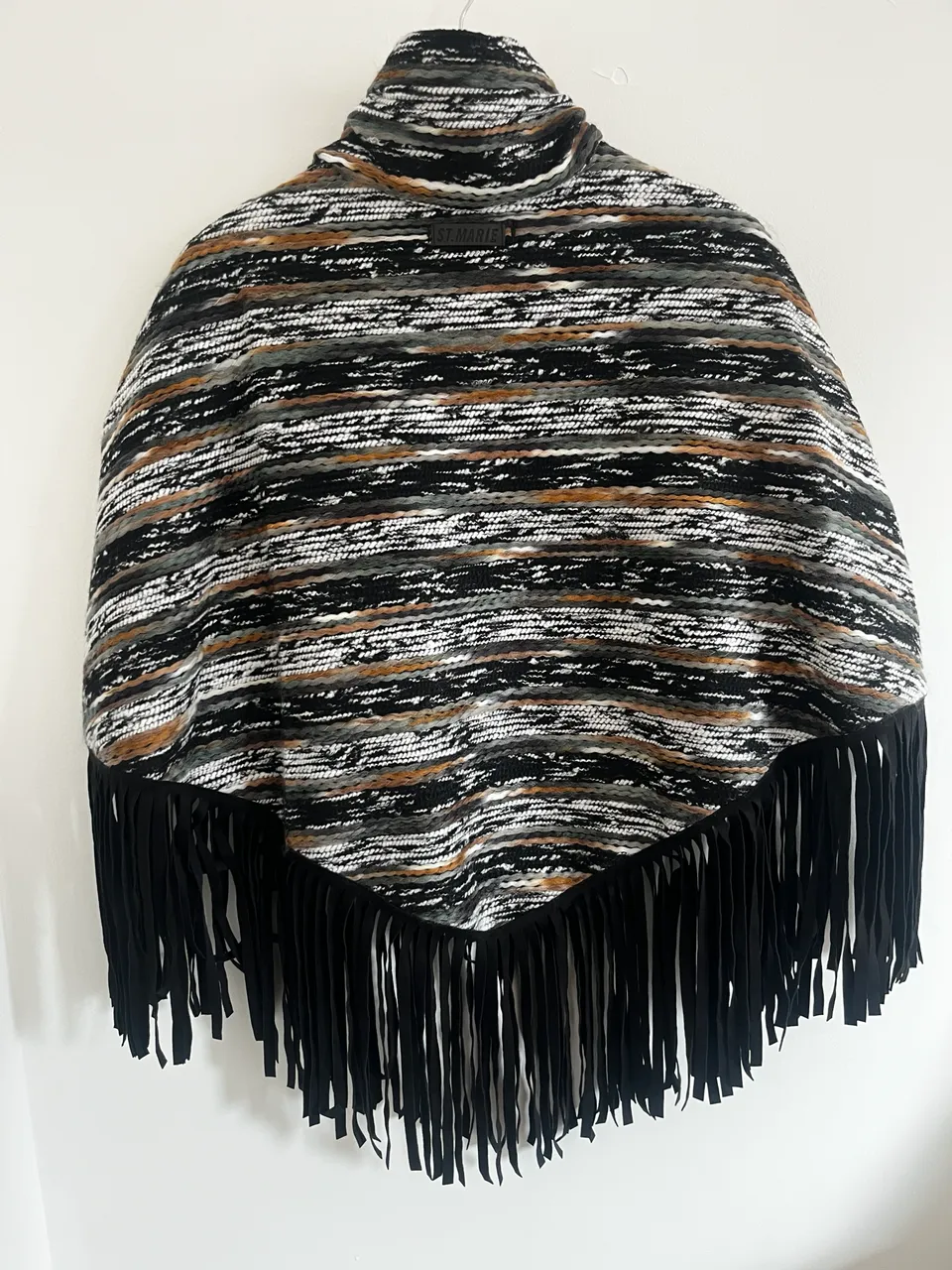 Poncho ST. MARIE - imagen 4