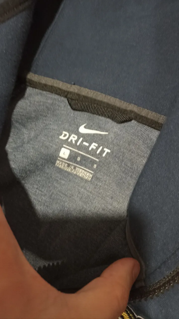 Buzo Nike - imagen 4