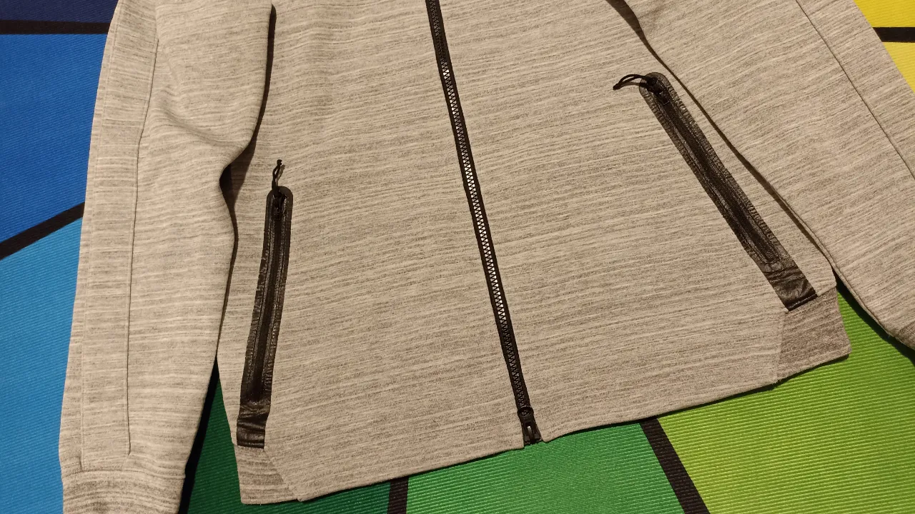 Buzo Nike - imagen 4