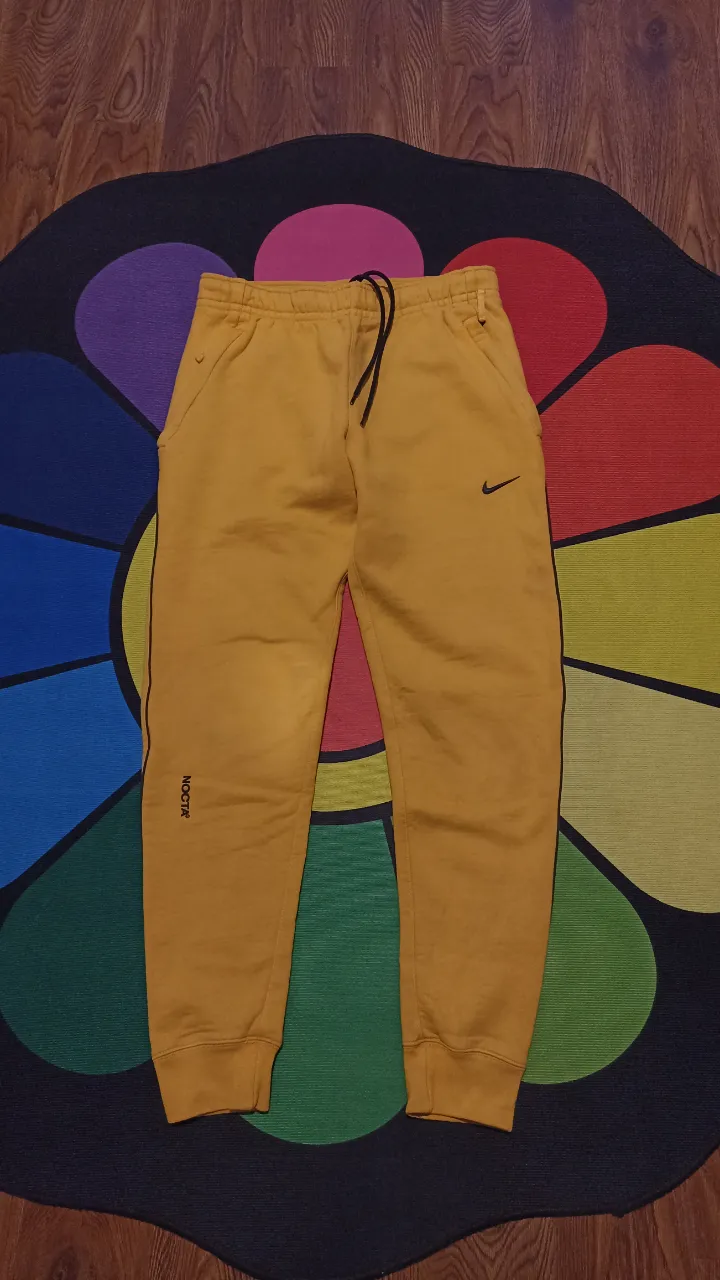 Jogging Nike X nocta
Talle S amplio hombre
Excelente estado