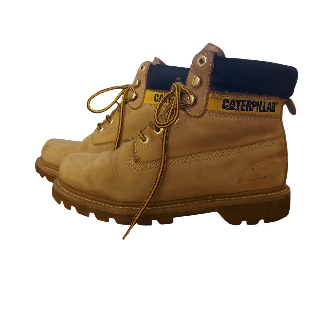 Borcegos Caterpillar - imagen 1