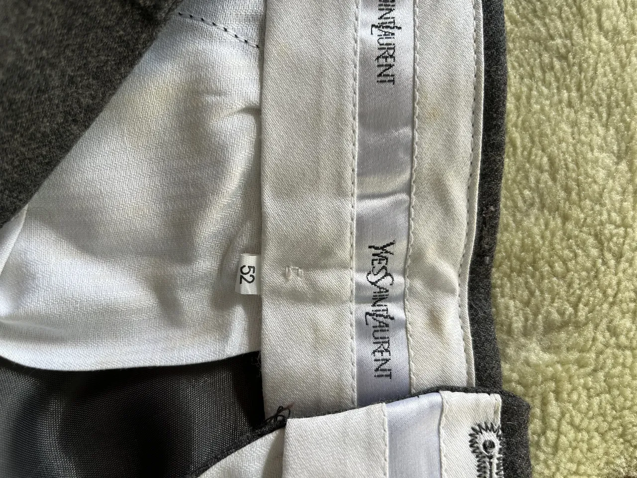 Pantalón Yves Saint Laurent - imagen 3