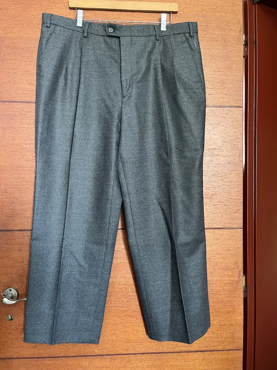 Pantalón Yves Saint Laurent - imagen 1