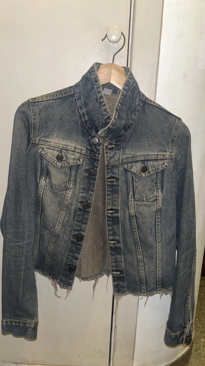Campera A ≠ - imagen 1
