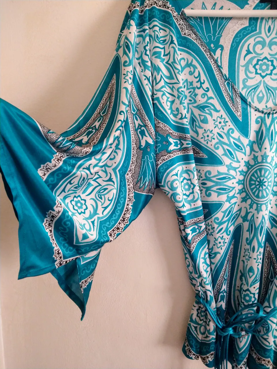 Blusa MNG - Vista 3