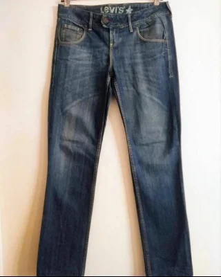 Levi's