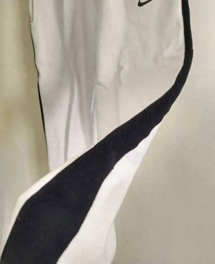Pantalón Nike miniatura 4