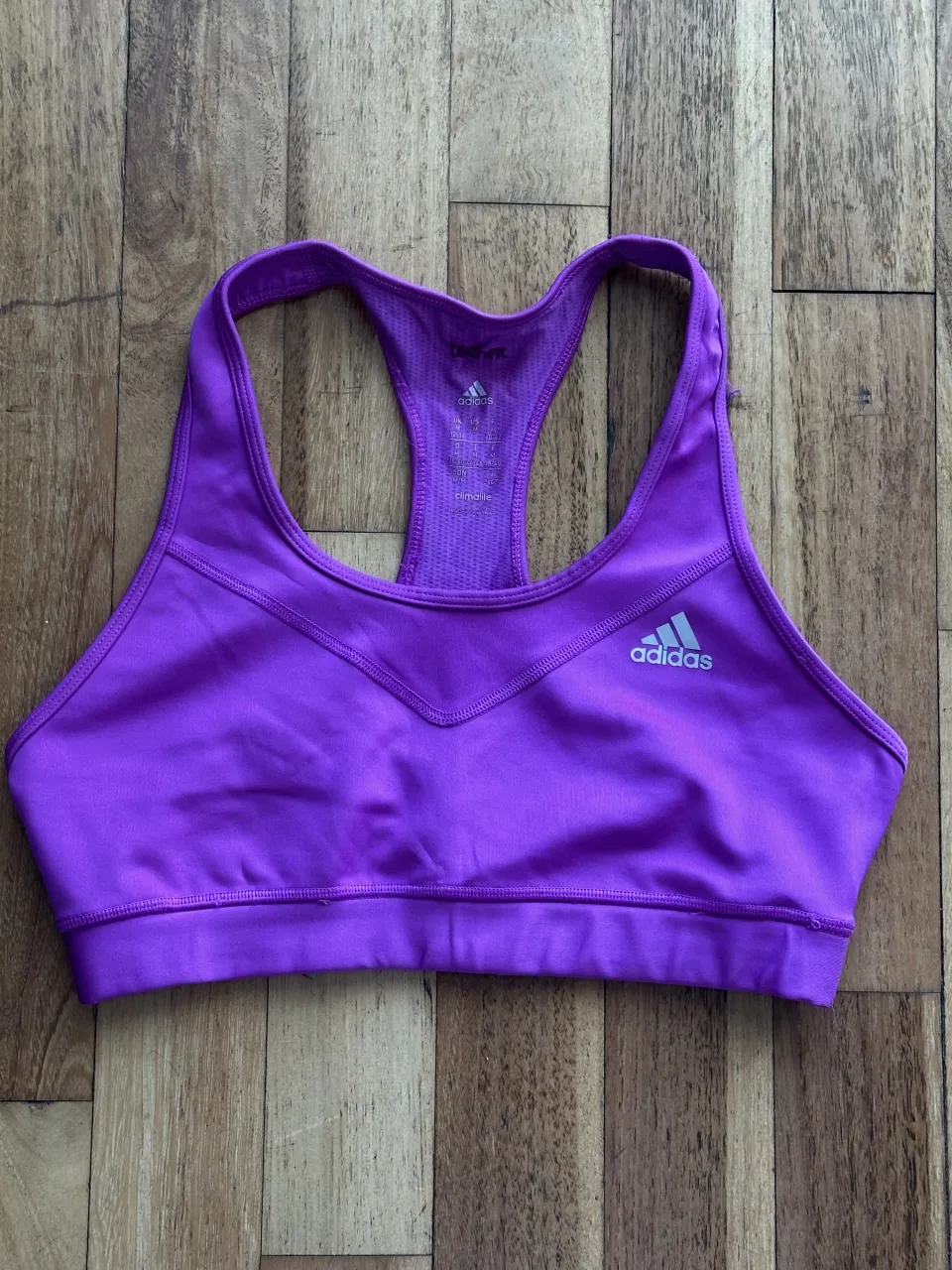 Top adidas - imagen 1