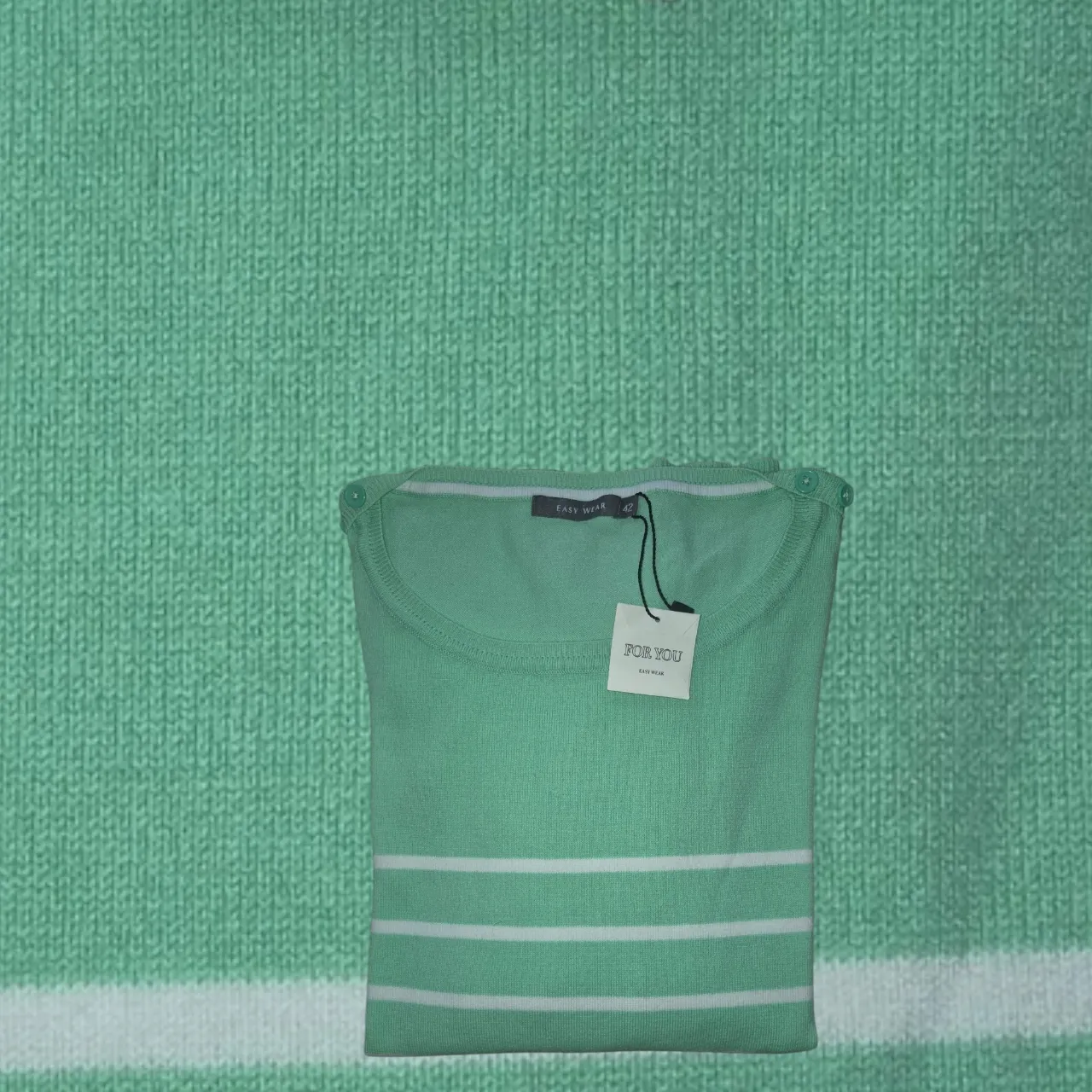 Polera Sin marca conocida. - imagen 3