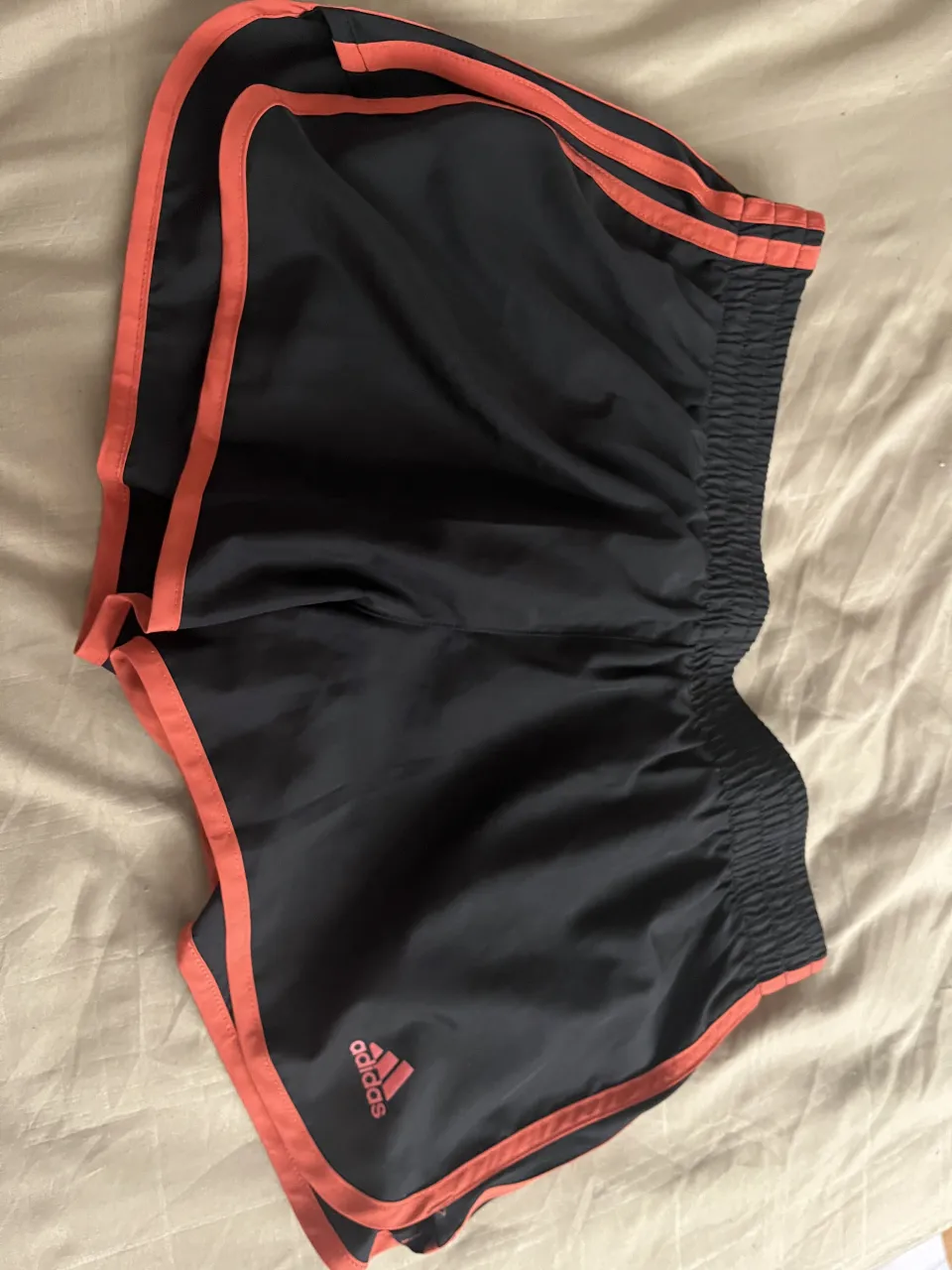 Short adidas - imagen 1