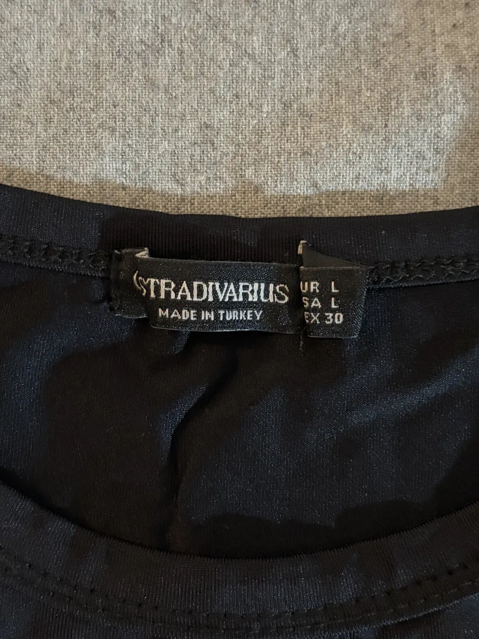 Remera Stradivarius - imagen 3