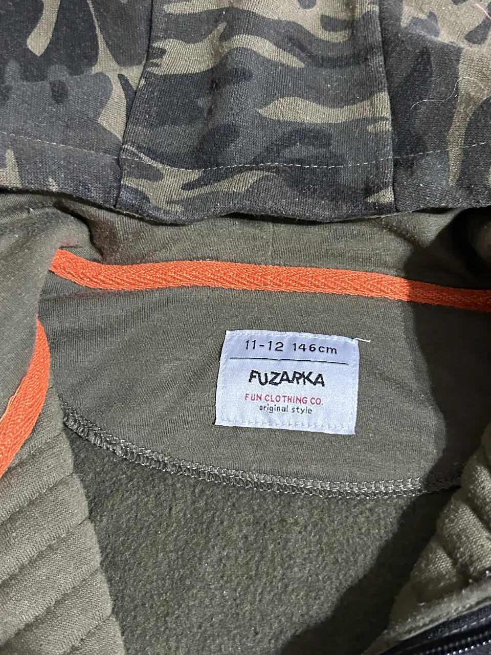 Buzo Fuzarka - imagen 2