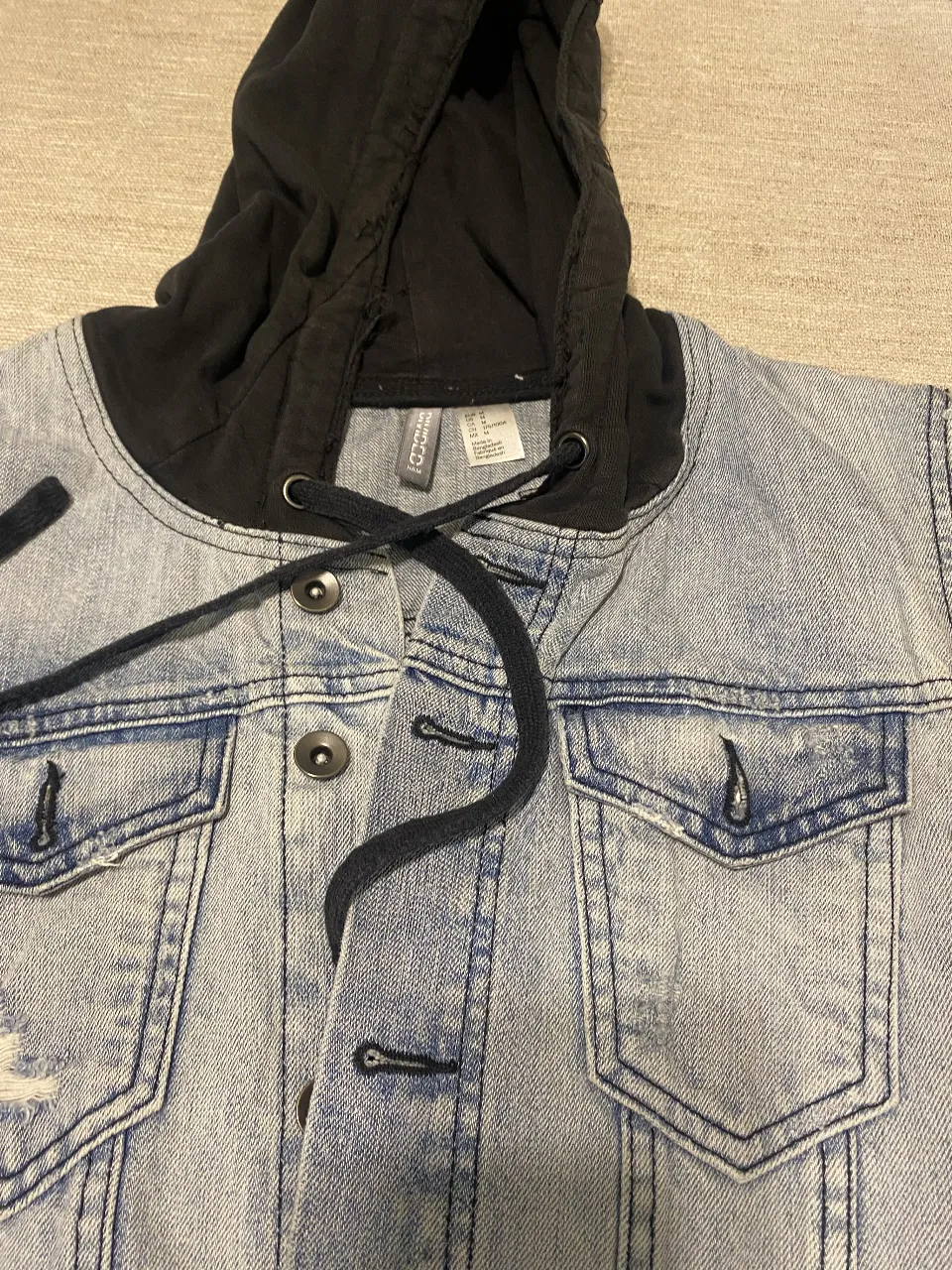 Campera H&M - Vista 2