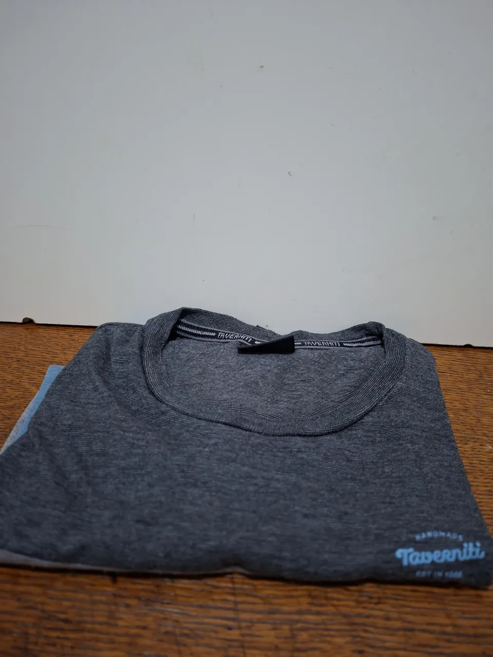 Remera Taverniti - imagen 1