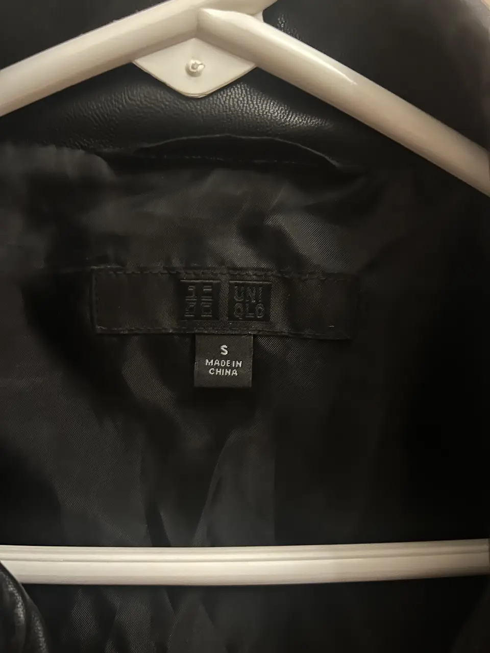 Campera Uniqlo - imagen 2