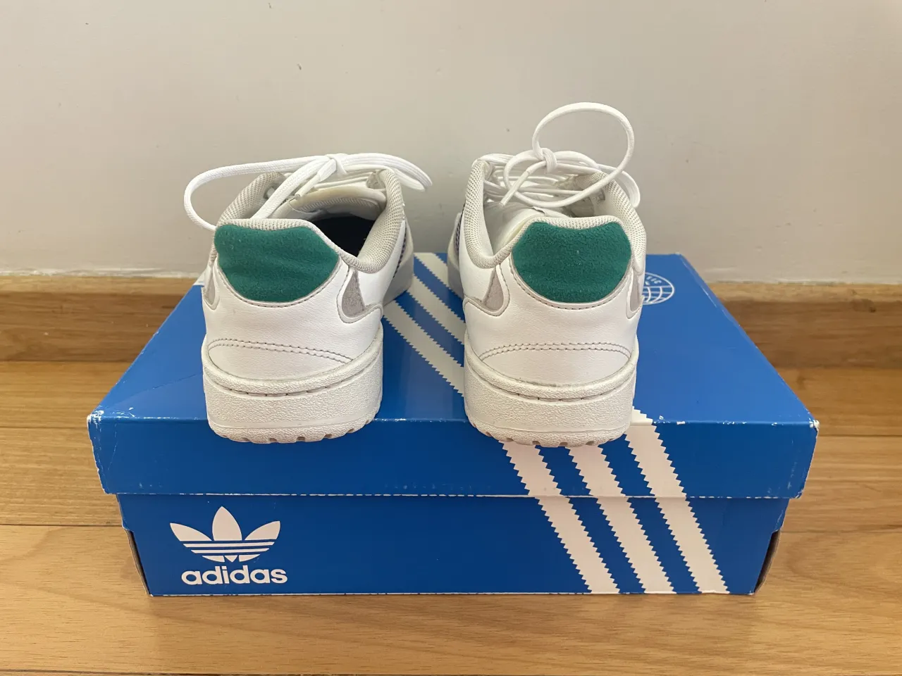 Zapatillas adidas - imagen 3