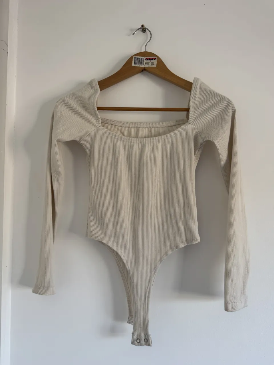 Body A ≠ - imagen 1
