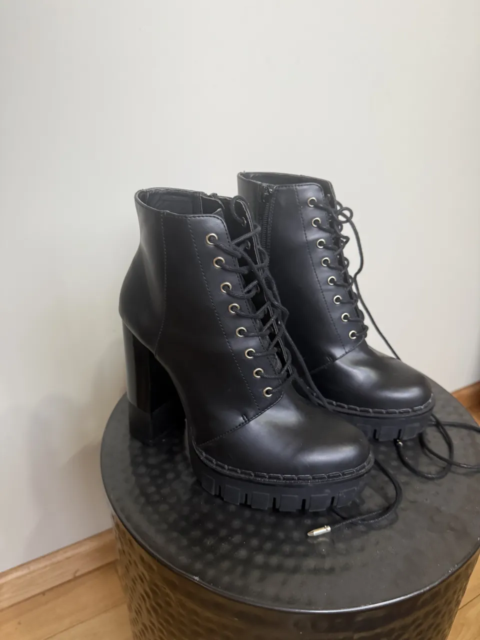 Borcegos Zara - imagen 3