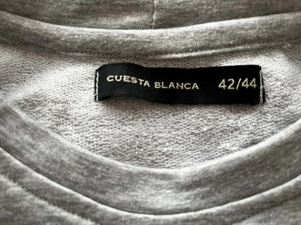 Buzo Cuesta Blanca - imagen 4