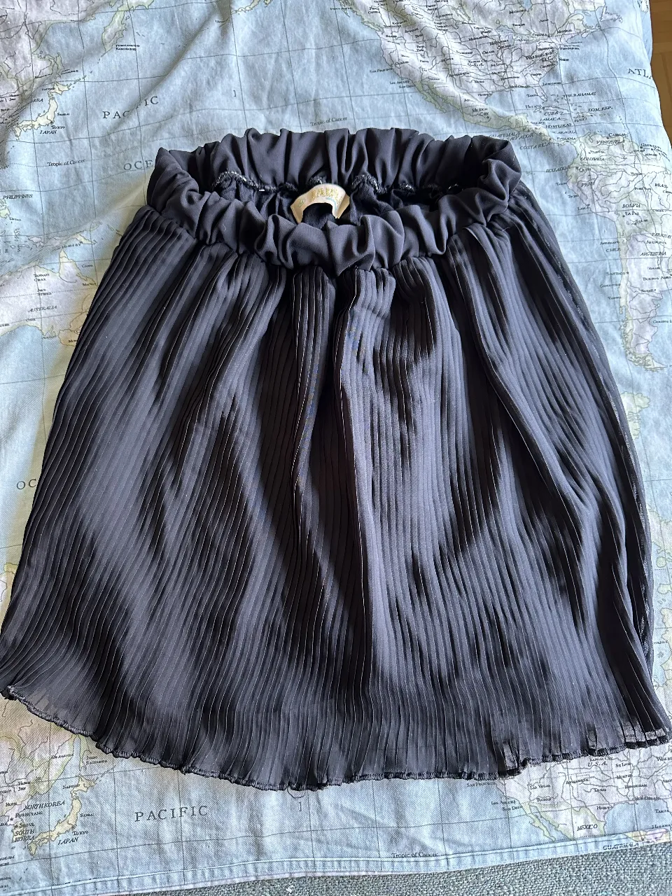 Pollera La jaula de las locas miniatura 2