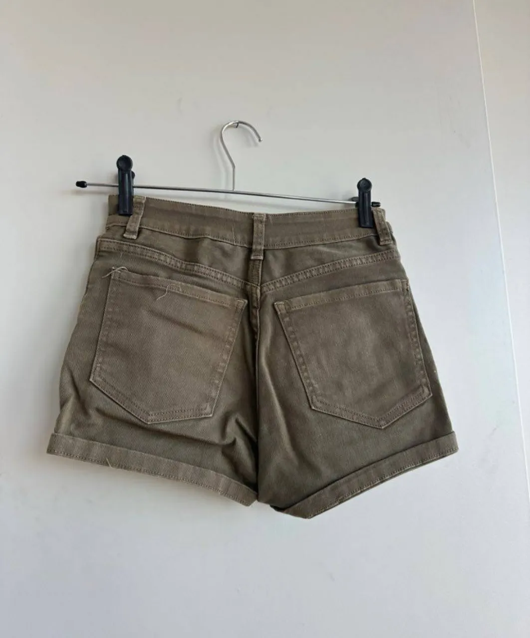 Short A ≠ - imagen 4