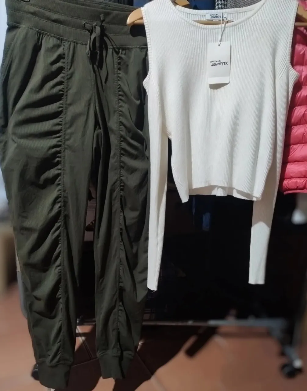 Pantalón Lululemon - imagen 3