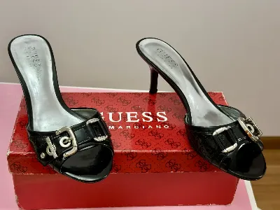 Guess by Marciano