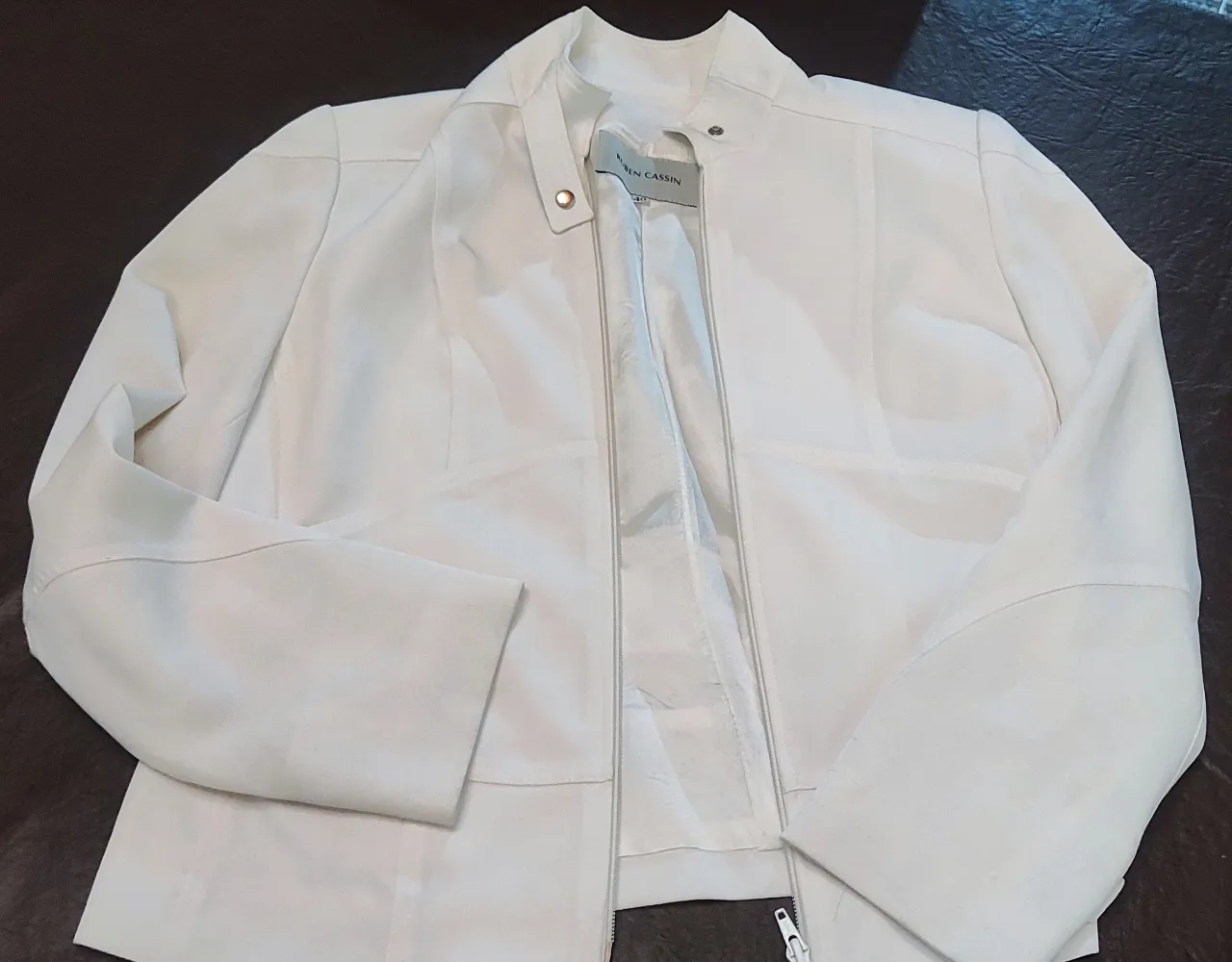 Campera Ruben Cassin - imagen 2
