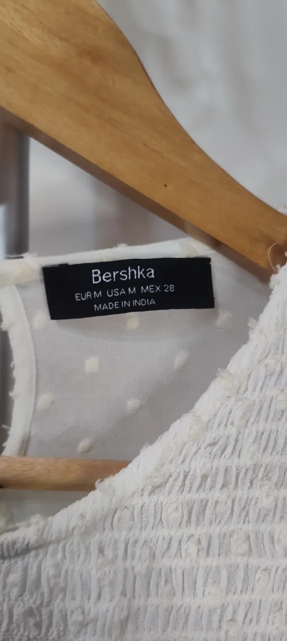 Blusa Bershka - Vista 3