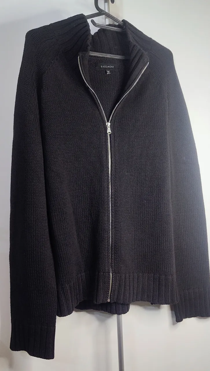 Sweater Basement - imagen 1