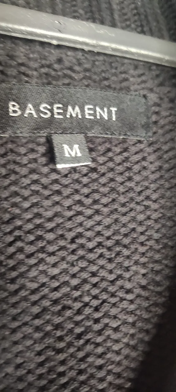 Sweater Basement - imagen 3